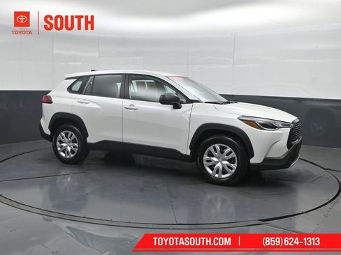 Used 2024 Toyota Corolla Cross L AWD/4WD image 1