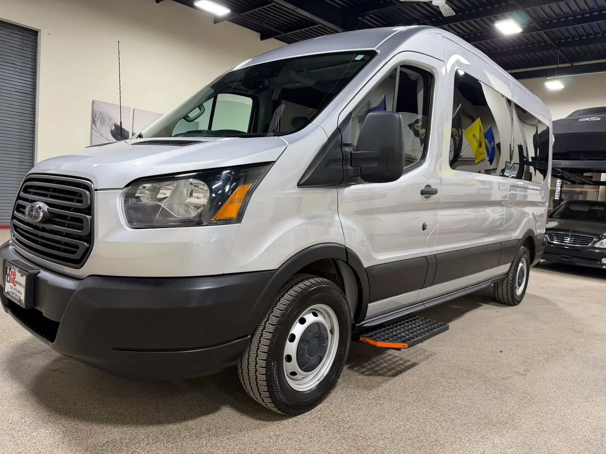 Used 2019 Ford Transit 250 148 Medium Roof RWD image 72