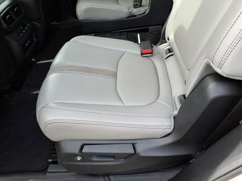 Used 2023 Honda Pilot Touring image 21