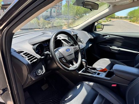 Used 2019 Ford Escape SEL AWD/4WD image 7