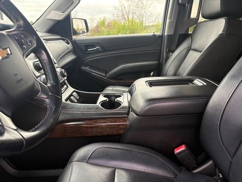 Used 2019 Chevrolet Suburban LT AWD/4WD image 11