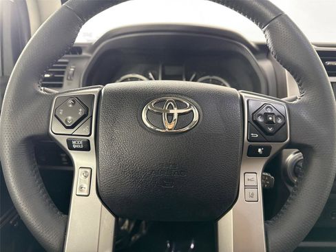 Certified 2022 Toyota 4Runner Limited image 17
