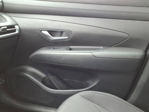 New 2026 Hyundai Tucson SE image 24