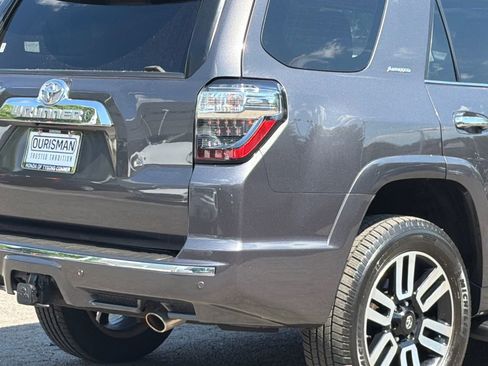 Used 2018 Toyota 4Runner Limited AWD/4WD image 7
