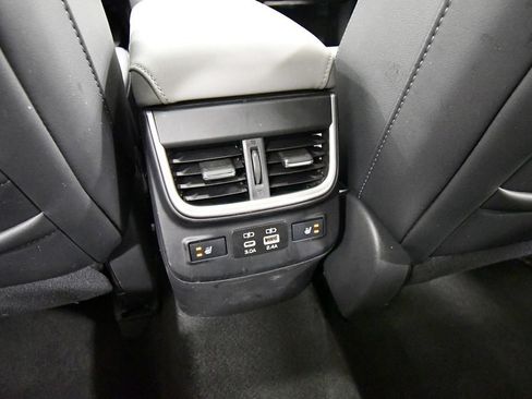 Used 2024 Subaru Outback Limited AWD/4WD image 17