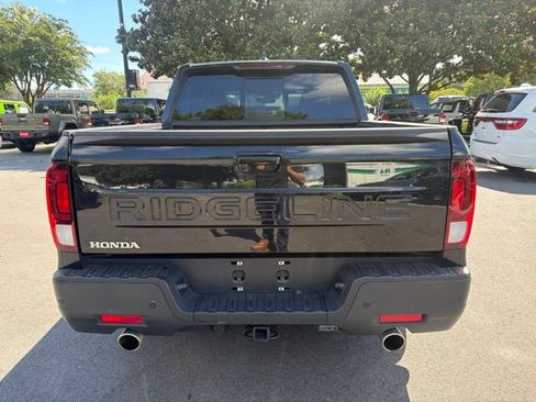 Used 2024 Honda Ridgeline Black Edition image 5