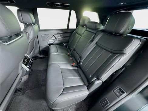 New 2026 Land Rover Range Rover Long Wheelbase SE AWD/4WD image 24