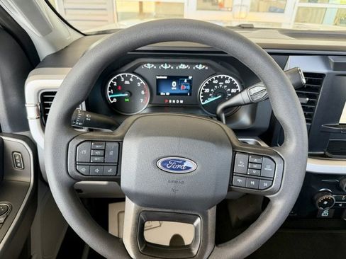 New 2026 Ford F350 XLT w/ FX4 Off-Road Package AWD/4WD image 8