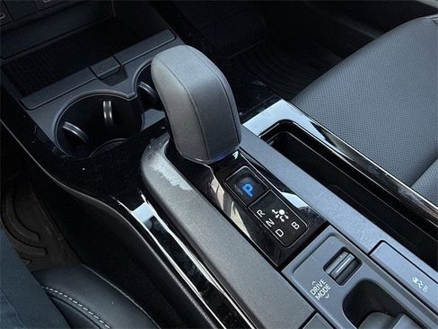 Used 2025 Toyota Prius Limited image 19