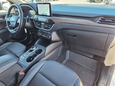 Certified 2020 Ford Escape Titanium image 30