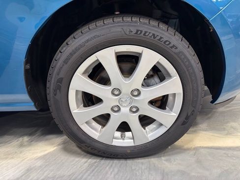 Used 2011 MAZDA MAZDA2 Touring FWD image 21