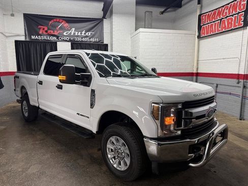 Used 2019 Ford F250 XLT image 1