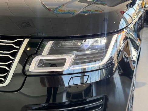 Used 2022 Land Rover Range Rover Westminster Edition image 11