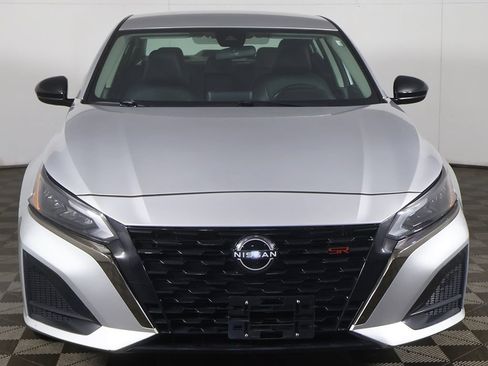 Used 2024 Nissan Altima 2.5 SR FWD image 8