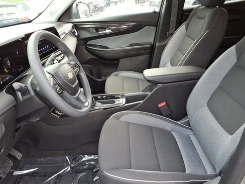 Used 2026 Chevrolet TrailBlazer LT AWD/4WD image 12