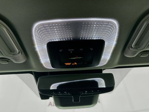 Used 2024 Toyota Prius Limited image 18