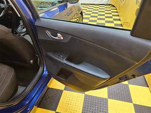 Used 2021 Kia Forte LXS image 16