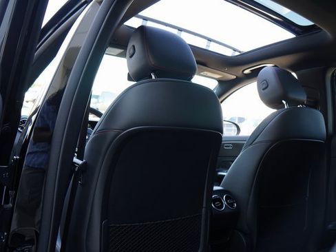 Certified 2022 Mercedes-Benz GLA 250 4MATIC image 30