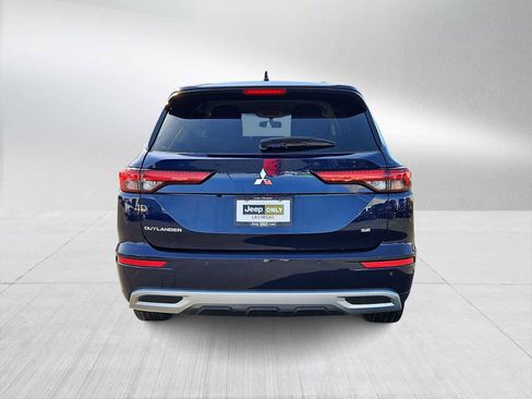 Used 2022 Mitsubishi Outlander SE image 7