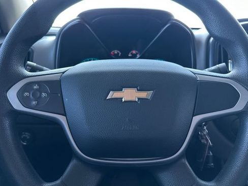 Used 2021 Chevrolet Colorado W/T w/ WT Convenience Package RWD image 20