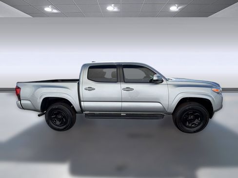 Certified 2022 Toyota Tacoma SR w/ SR Convenience Package RWD image 8