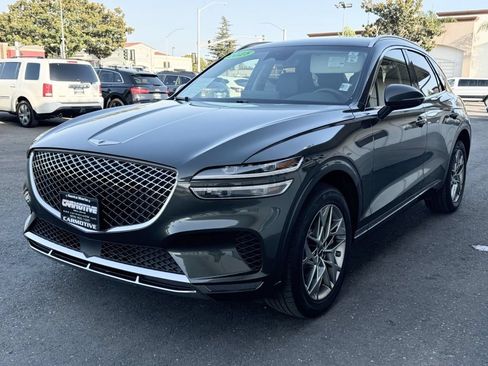 Used 2025 Genesis GV70 2.5T AWD/4WD image 7