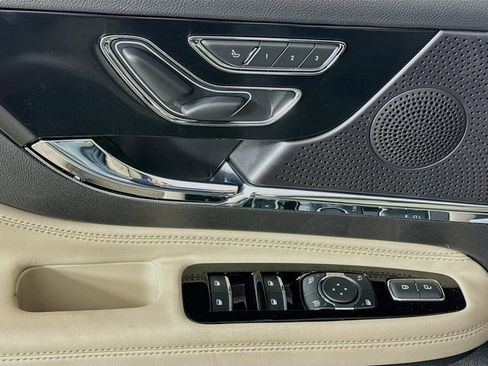 New 2026 Lincoln Corsair Premiere FWD image 19