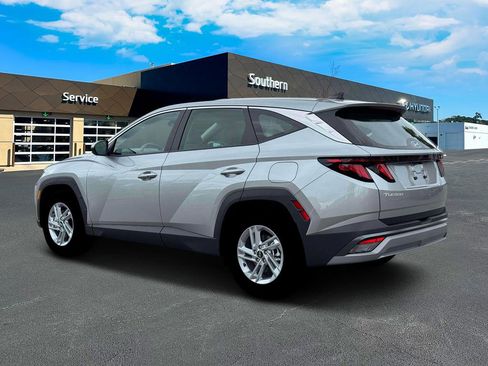 New 2026 Hyundai Tucson SE image 4