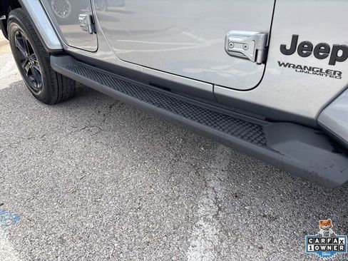 Used 2020 Jeep Wrangler Unlimited Sahara AWD/4WD image 5