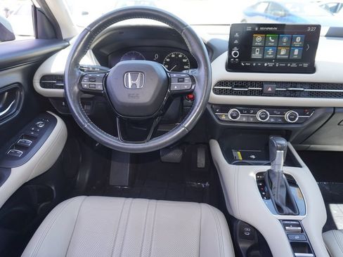 Used 2024 Honda HR-V EX-L image 11