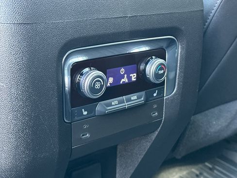 Used 2026 GMC Yukon AT4 image 44