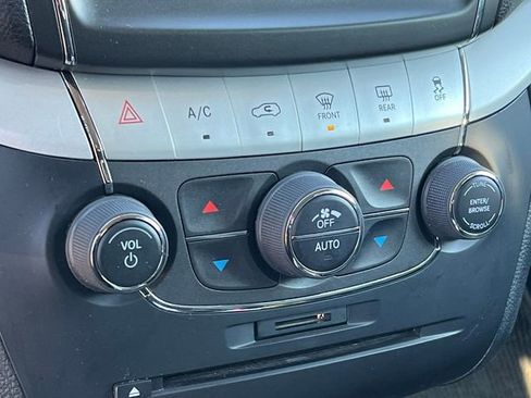 Used 2017 Dodge Journey GT w/ Driver Convenience Group image 10