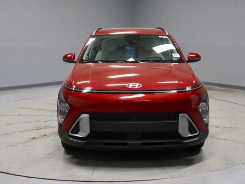 Certified 2025 Hyundai Kona SEL FWD image 6