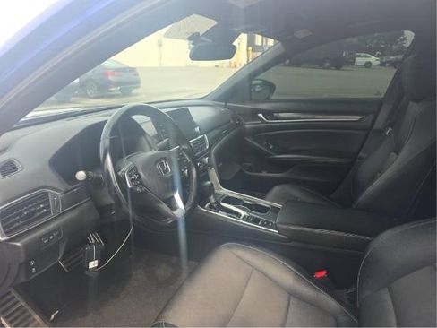 Used 2021 Honda Accord Sport image 4