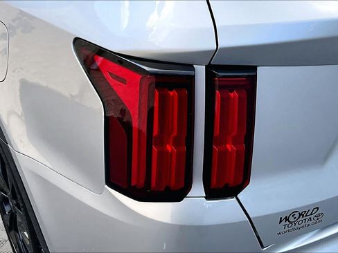 Used 2021 Kia Sorento SX FWD image 29