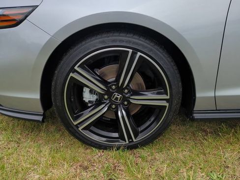 Used 2025 Honda Accord Sport image 10