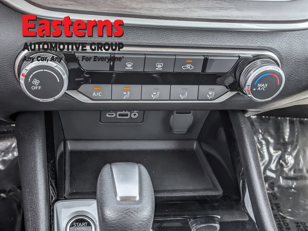 Used 2024 Nissan Altima 2.5 SV AWD/4WD image 20