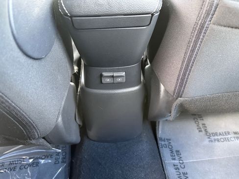 Used 2021 Nissan Kicks S image 30