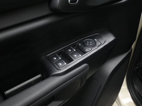 New 2025 Ford Ranger XL image 9