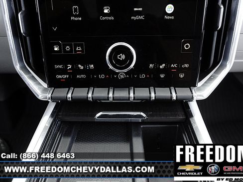 Certified 2024 GMC Acadia Denali w/ Super Cruise Package FWD image 18