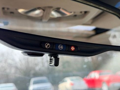 Used 2005 Pontiac Grand Prix GT w/ Comfort And Info Package image 13