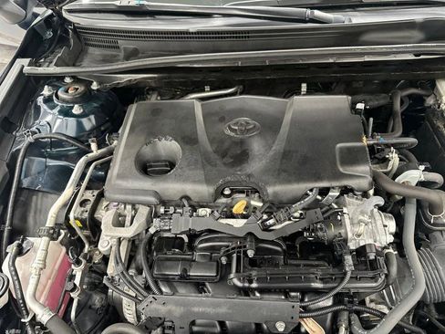 Used 2021 Toyota Camry SE image 10