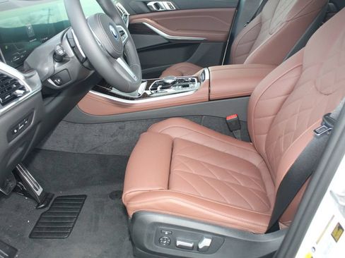 New 2026 BMW X5 xDrive50e w/ M Sport Package AWD/4WD image 19