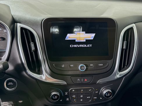 Used 2022 Chevrolet Equinox LT image 18