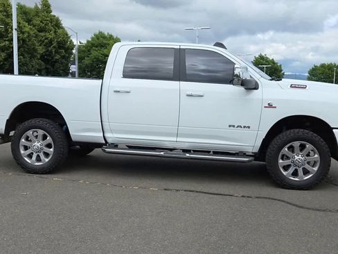 Used 2023 RAM 2500 Laramie AWD/4WD image 9