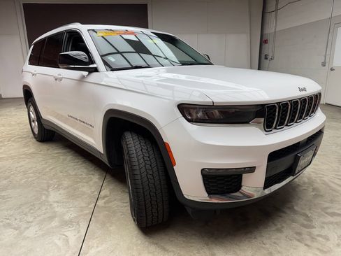 Used 2022 Jeep Grand Cherokee L Limited AWD/4WD image 8