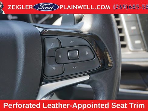 Used 2023 Buick Enclave Essence w/ Experience Buick Package AWD/4WD image 26