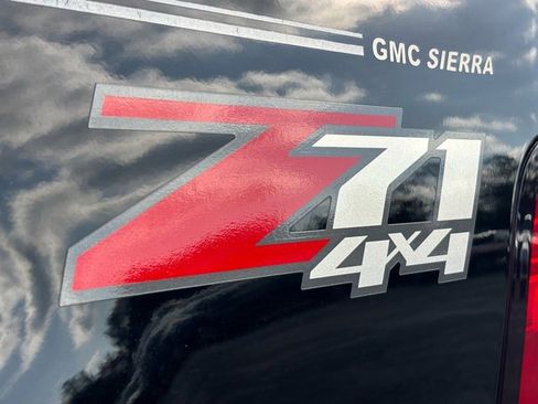 Used 2013 GMC Sierra 2500 Denali w/ Suspension Package, Off-Road image 11