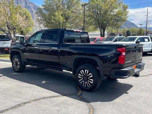 Used 2020 Chevrolet Silverado 2500 High Country w/ Technology Package AWD/4WD image 11