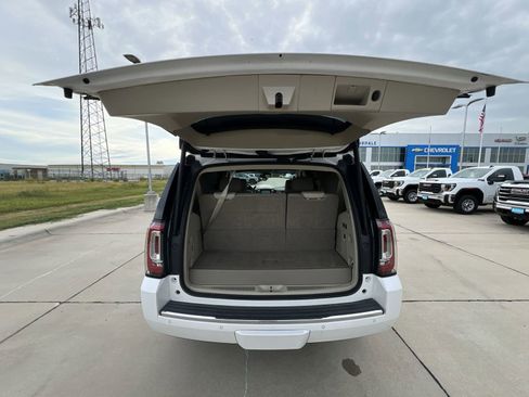 Used 2019 GMC Yukon Denali w/ Enhanced Security Package image 19